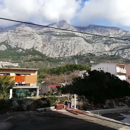 Lägenhet Milka Makarska